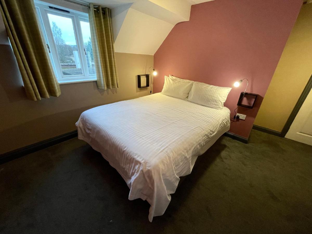 Cadmore Lodge Bed & Breakfast Tenbury Exteriör bild