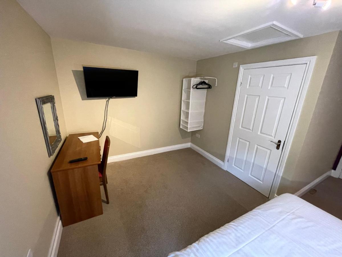 Cadmore Lodge Bed & Breakfast Tenbury Exteriör bild