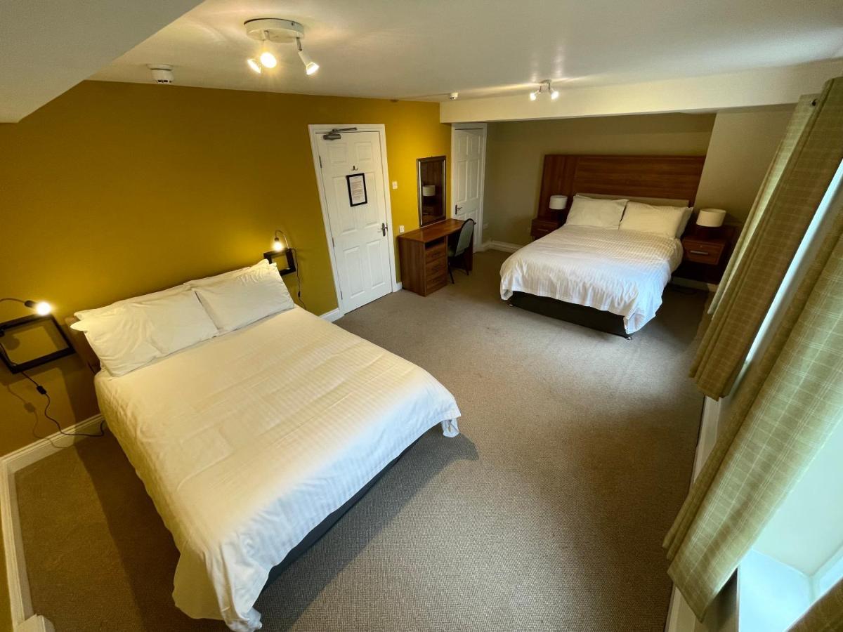 Cadmore Lodge Bed & Breakfast Tenbury Exteriör bild