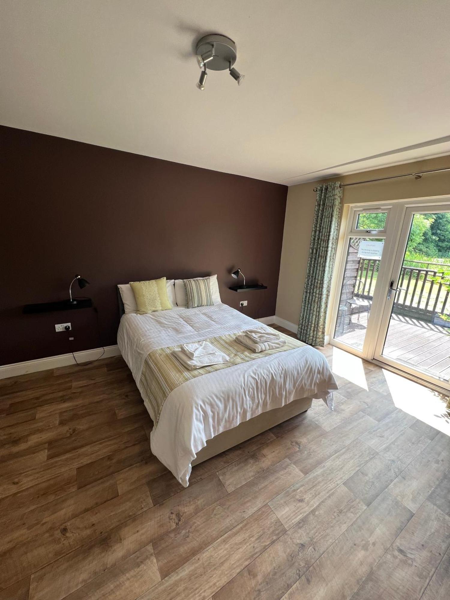 Cadmore Lodge Bed & Breakfast Tenbury Exteriör bild